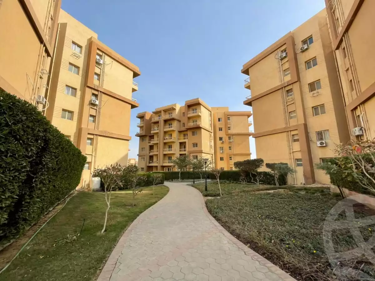 https://aqarmap.com.eg/ar/listing/5646646-for-sale-cairo-6th-of-october-hadaeq-october-kmbwnd-fy-hdyq-ktwbr-ashgar-city