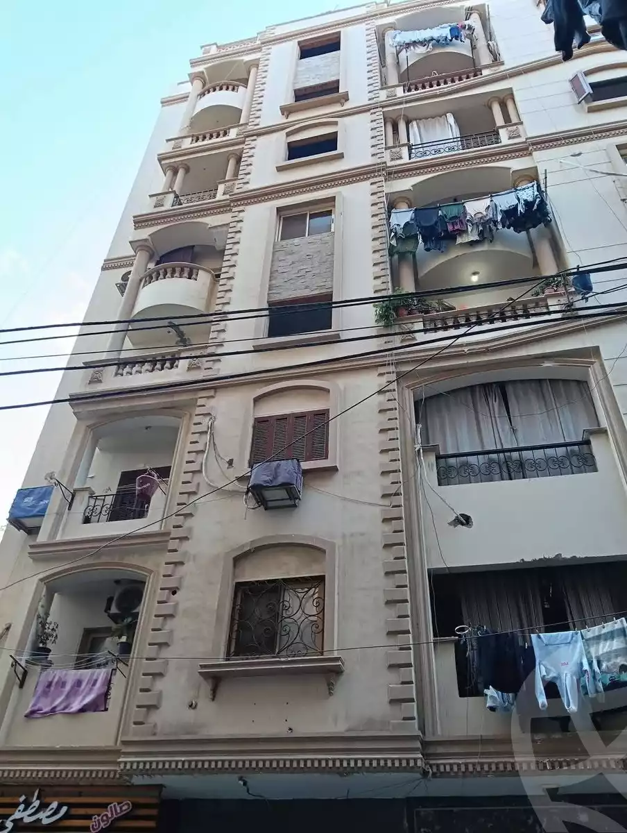 https://aqarmap.com.eg/ar/listing/5647732-for-sale-gharbia-tanta-tanta-city-mohammed-farid-st