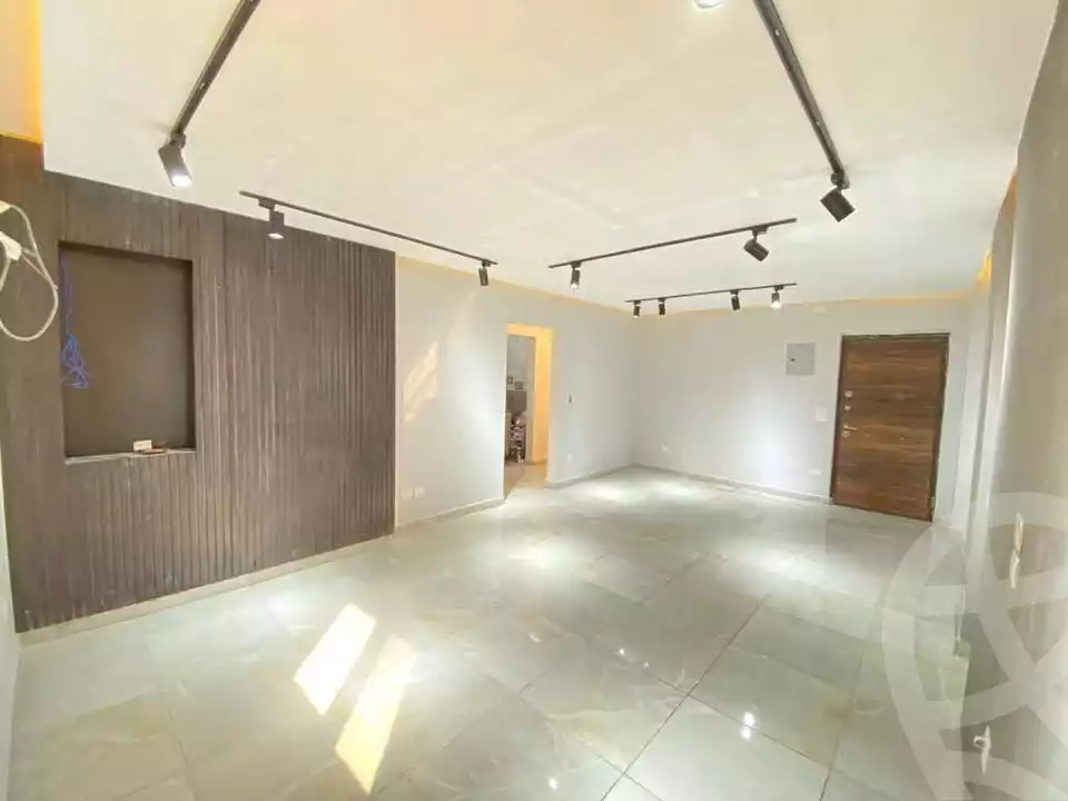 https://aqarmap.com.eg/en/listing/5647739-for-sale-cairo-mokattam-el-hadabah-el-wosta-compounds-florenta