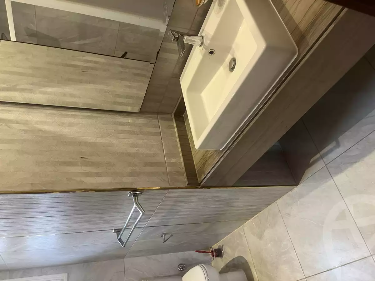 https://aqarmap.com.eg/en/listing/5969460-for-rent-cairo-new-cairo-compounds-hyde-park-centre-ville-hyde-park