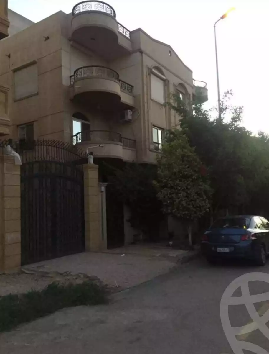 https://aqarmap.com.eg/en/listing/5648798-for-sale-cairo-new-cairo-el-narges-el-narges-2-el-sheikh-abd-el-aziz-gawish-st