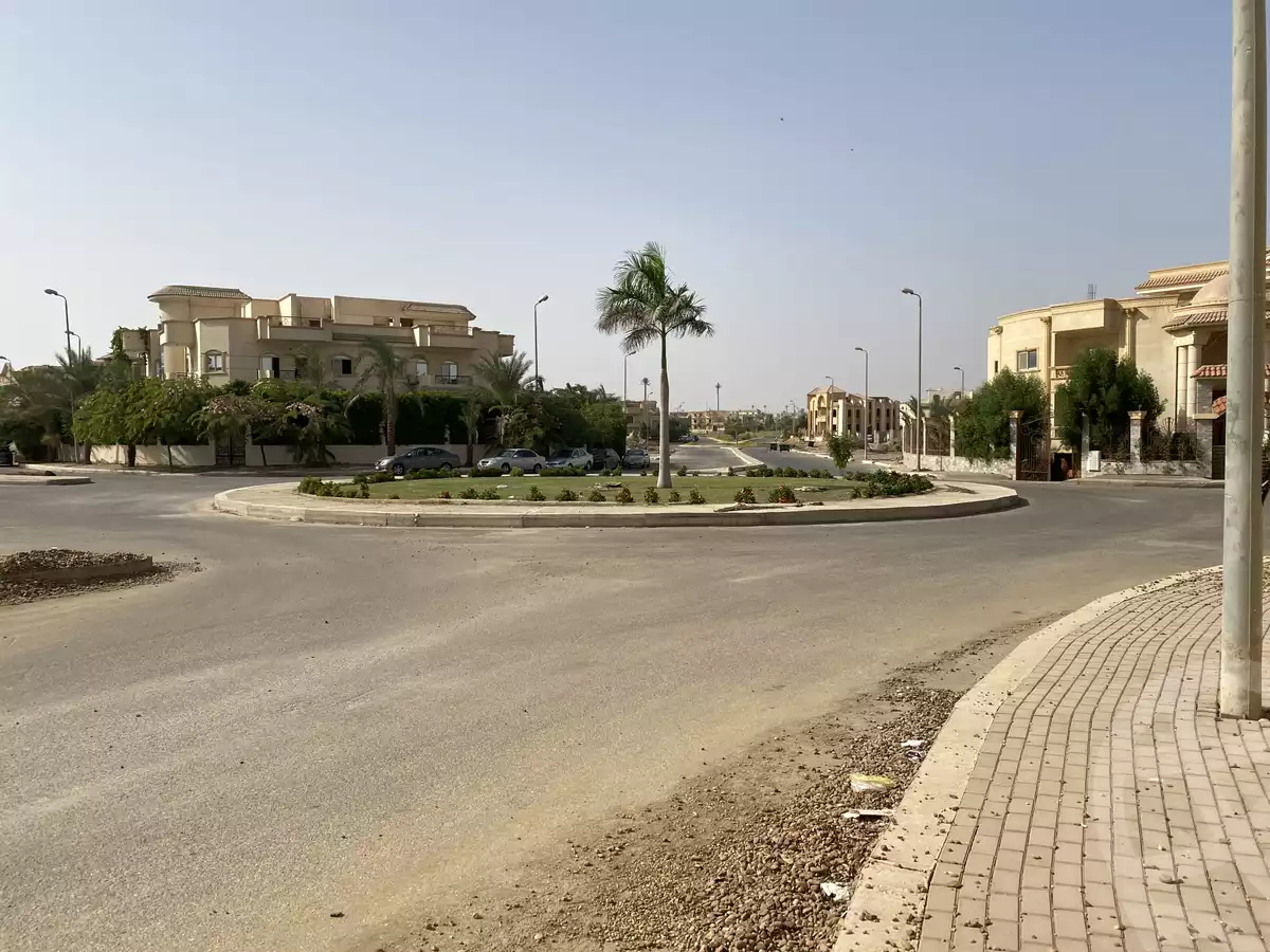 https://aqarmap.com.eg/en/listing/5649781-for-sale-cairo-el-sheikh-zayed-city-lshykh-zyd-ljdyd-solana-compound-ora