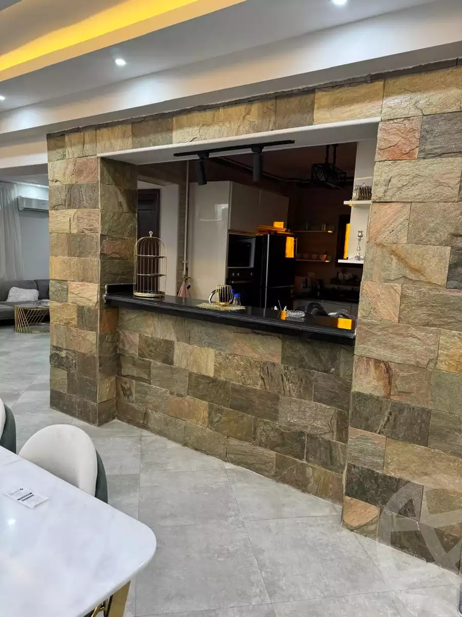 https://aqarmap.com.eg/en/listing/5650870-for-sale-cairo-el-sheikh-zayed-city-el-hay-el-khames