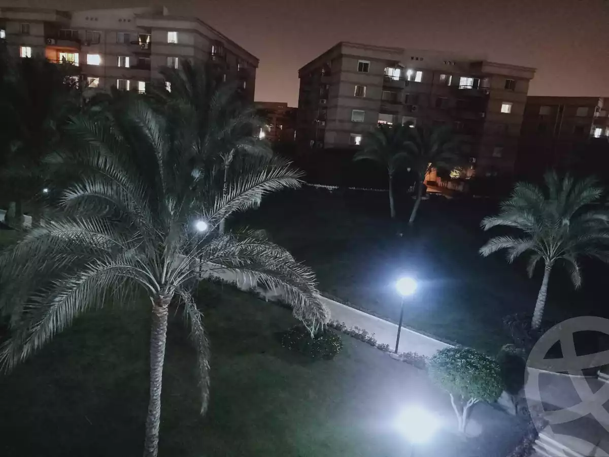 https://aqarmap.com.eg/en/listing/5651522-for-rent-cairo-new-cairo-lrhb-city-phase-4-mohammed-farid-st