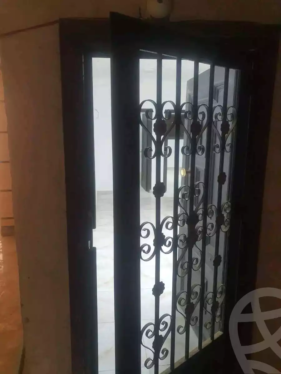 https://aqarmap.com.eg/en/listing/5651750-for-sale-alexandria-l-jmy-lbytsh-el-hanafeya-st