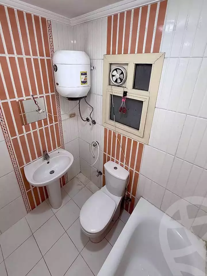 https://aqarmap.com.eg/en/listing/5652301-for-sale-alexandria-camp-cesar-el-gaish-rd