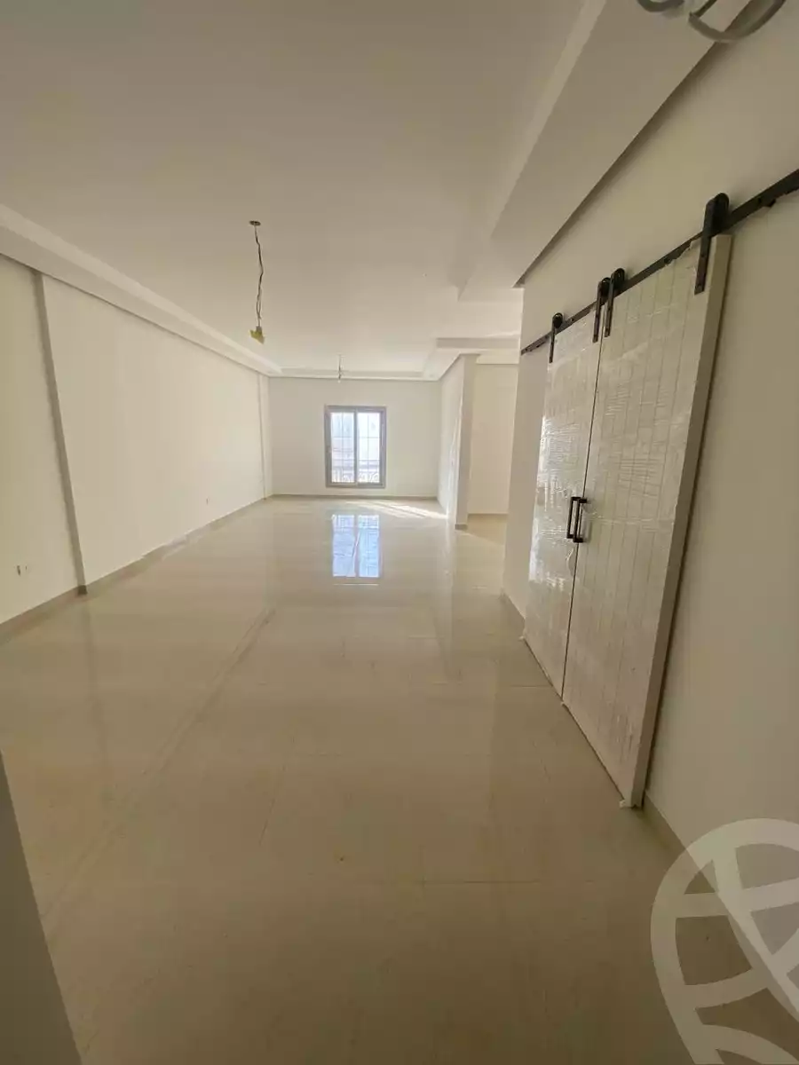 https://aqarmap.com.eg/ar/listing/5653430-for-rent-cairo-new-cairo-el-lotus-lotus-north-lmntq-lthny-llwts-lshmly