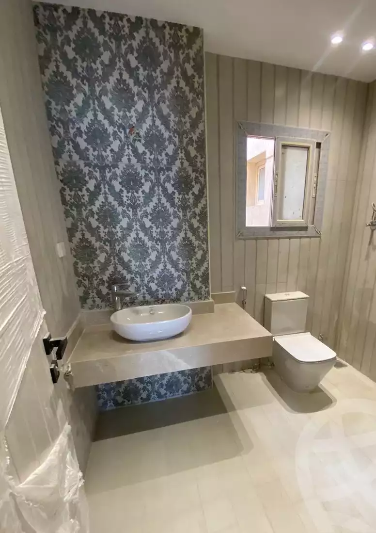 https://aqarmap.com.eg/ar/listing/5653430-for-rent-cairo-new-cairo-el-lotus-lotus-north-lmntq-lthny-llwts-lshmly