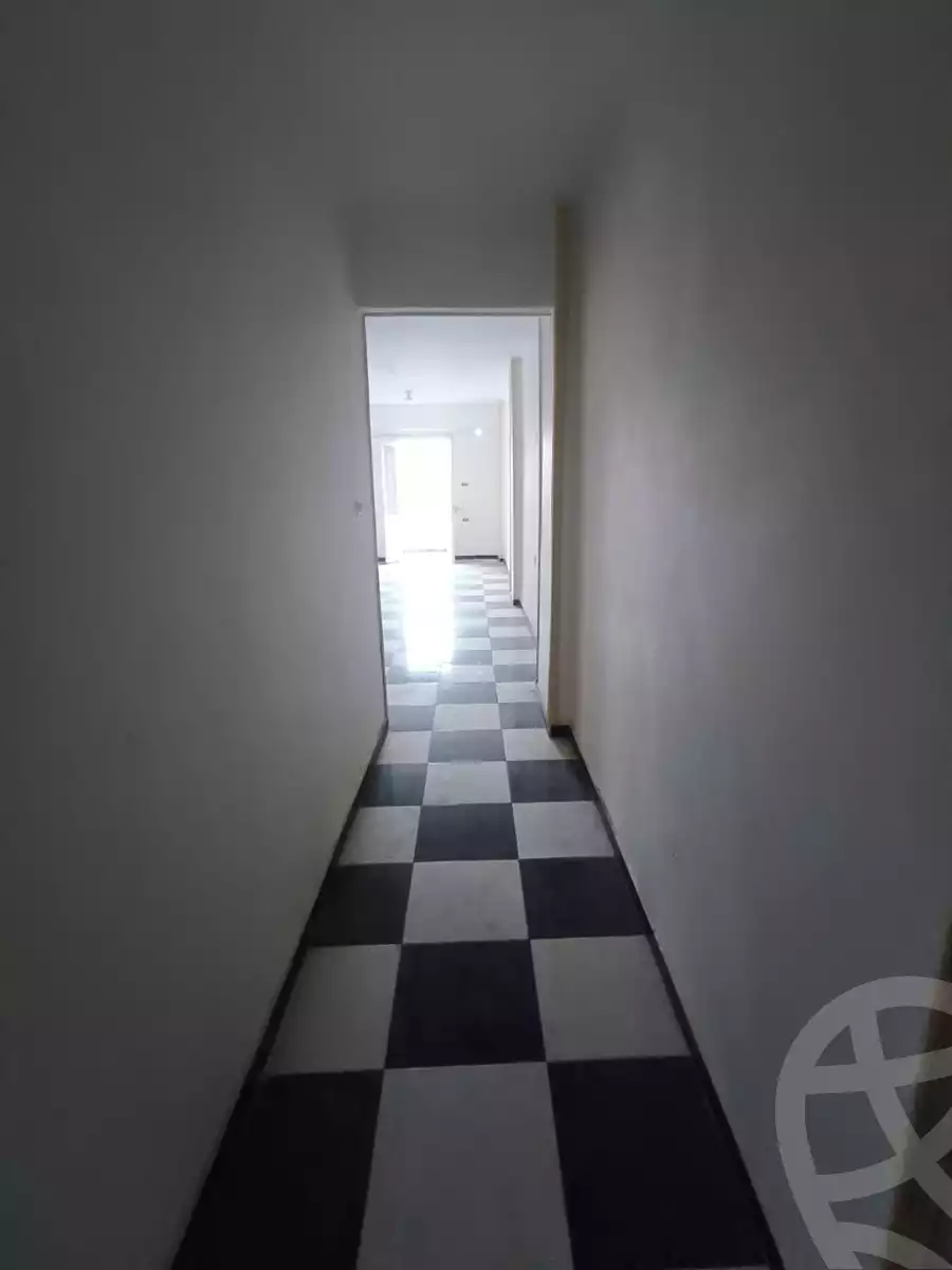 https://aqarmap.com.eg/en/listing/5653571-for-sale-marsa-matruh-marsa-matrouh-city-alam-el-roum-st