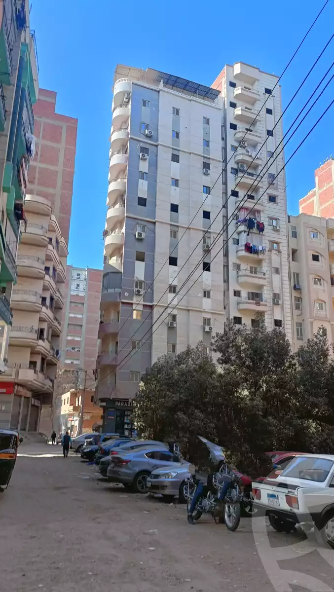 https://aqarmap.com.eg/en/listing/5655682-for-sale-sharqia-zagazig-zagazig-city-tolba-awaida-st