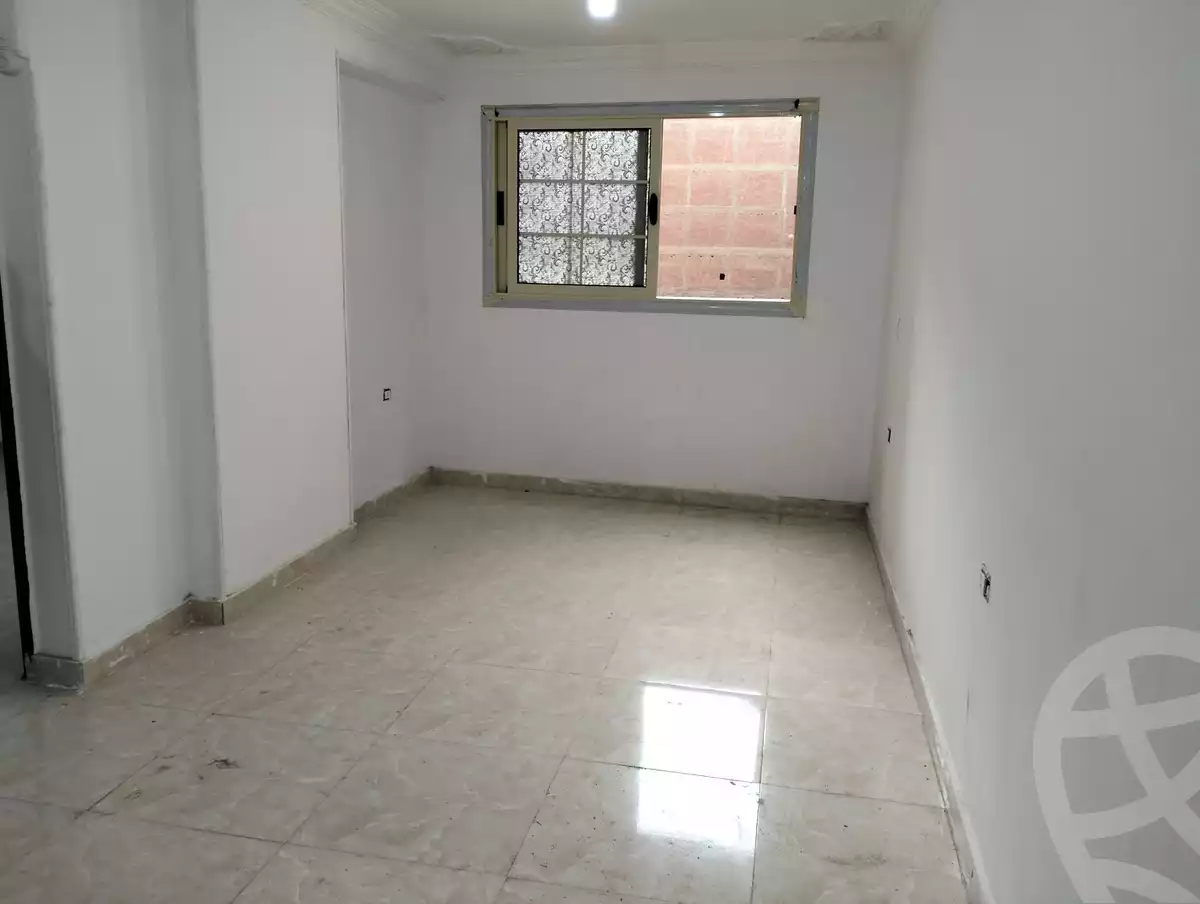 https://aqarmap.com.eg/en/listing/5658358-for-sale-cairo-helwan-hadayek-helwan-el-eshrein-st