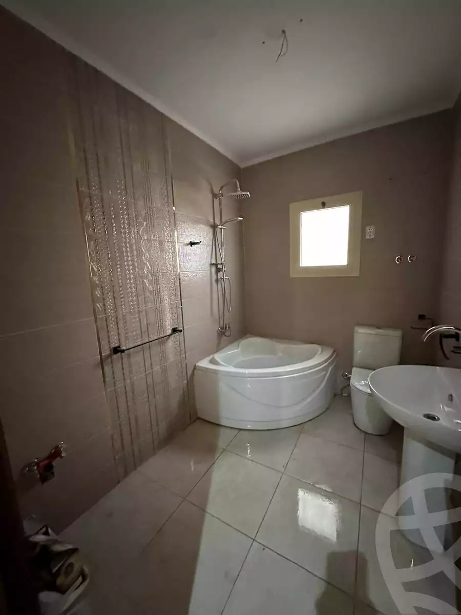https://aqarmap.com.eg/en/listing/5659781-for-sale-cairo-mokattam-el-hadabah-el-wosta-8th-zone