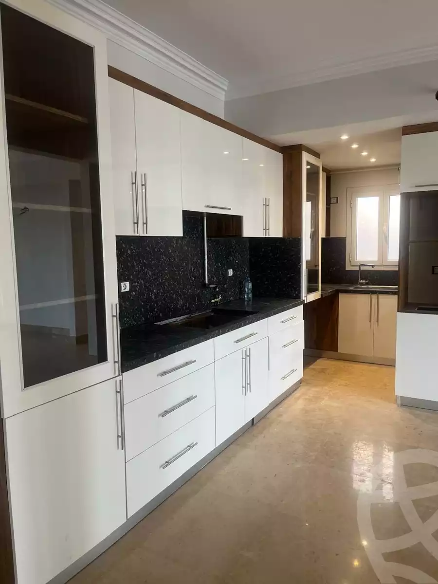 https://aqarmap.com.eg/en/listing/5663502-for-rent-cairo-new-cairo-compounds-hyde-park-centre-ville-hyde-park