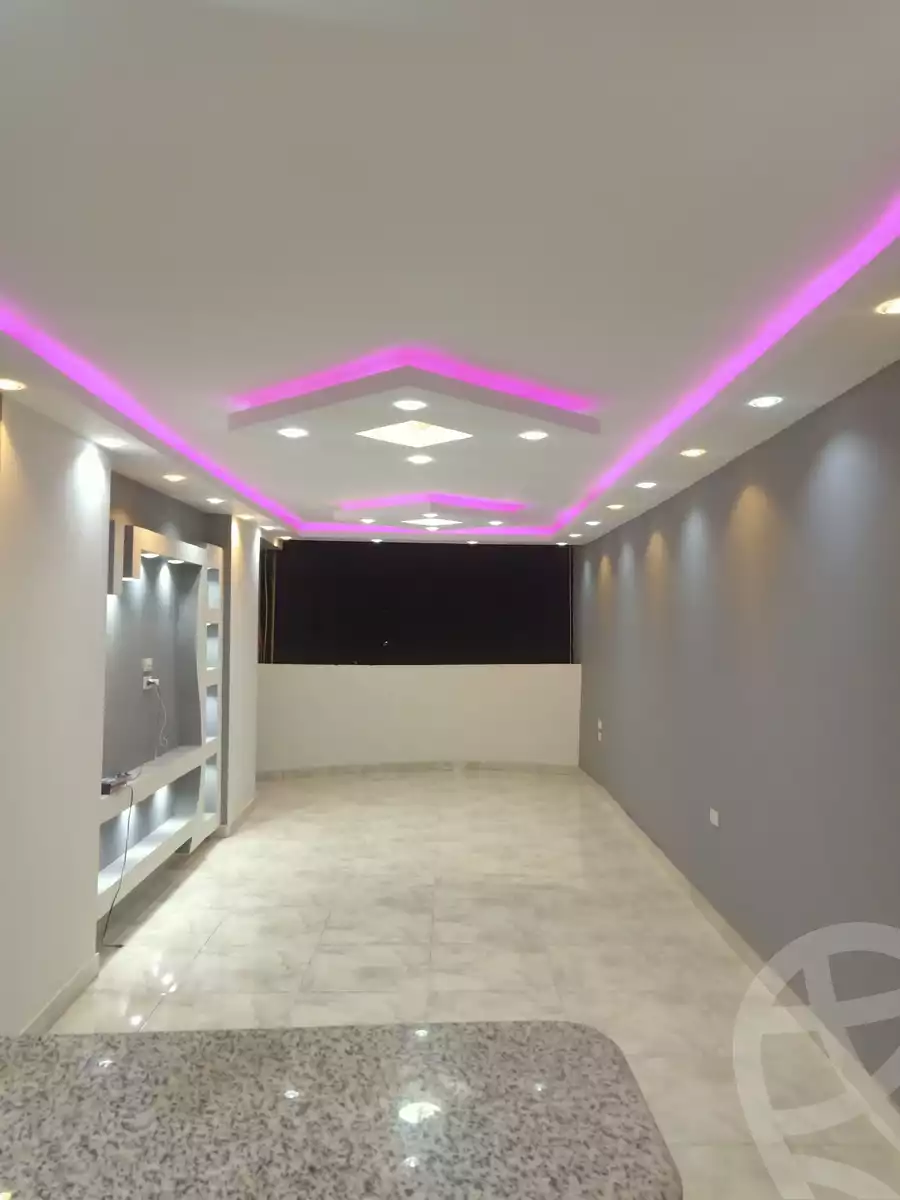 https://aqarmap.com.eg/en/listing/5665300-for-sale-cairo-helwan-hadayek-helwan-nile-corniche-st