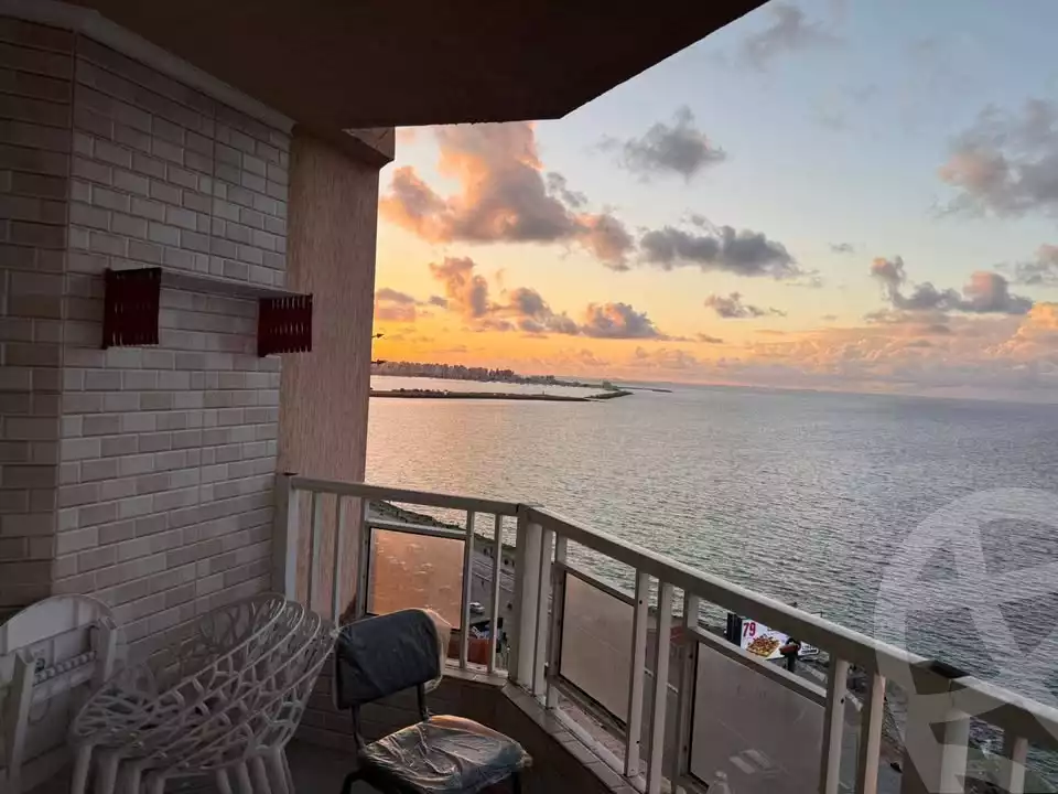 https://aqarmap.com.eg/en/listing/5665959-for-sale-alexandria-camp-cesar-el-gaish-rd