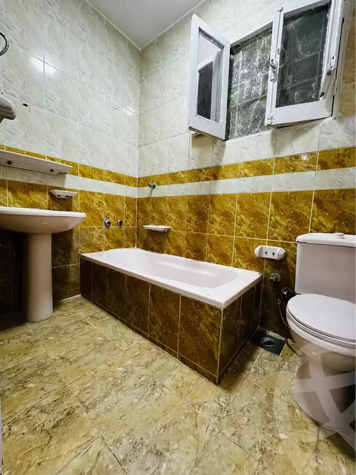 https://aqarmap.com.eg/en/listing/5675705-for-sale-alexandria-l-jmy-shataa-el-nakheel