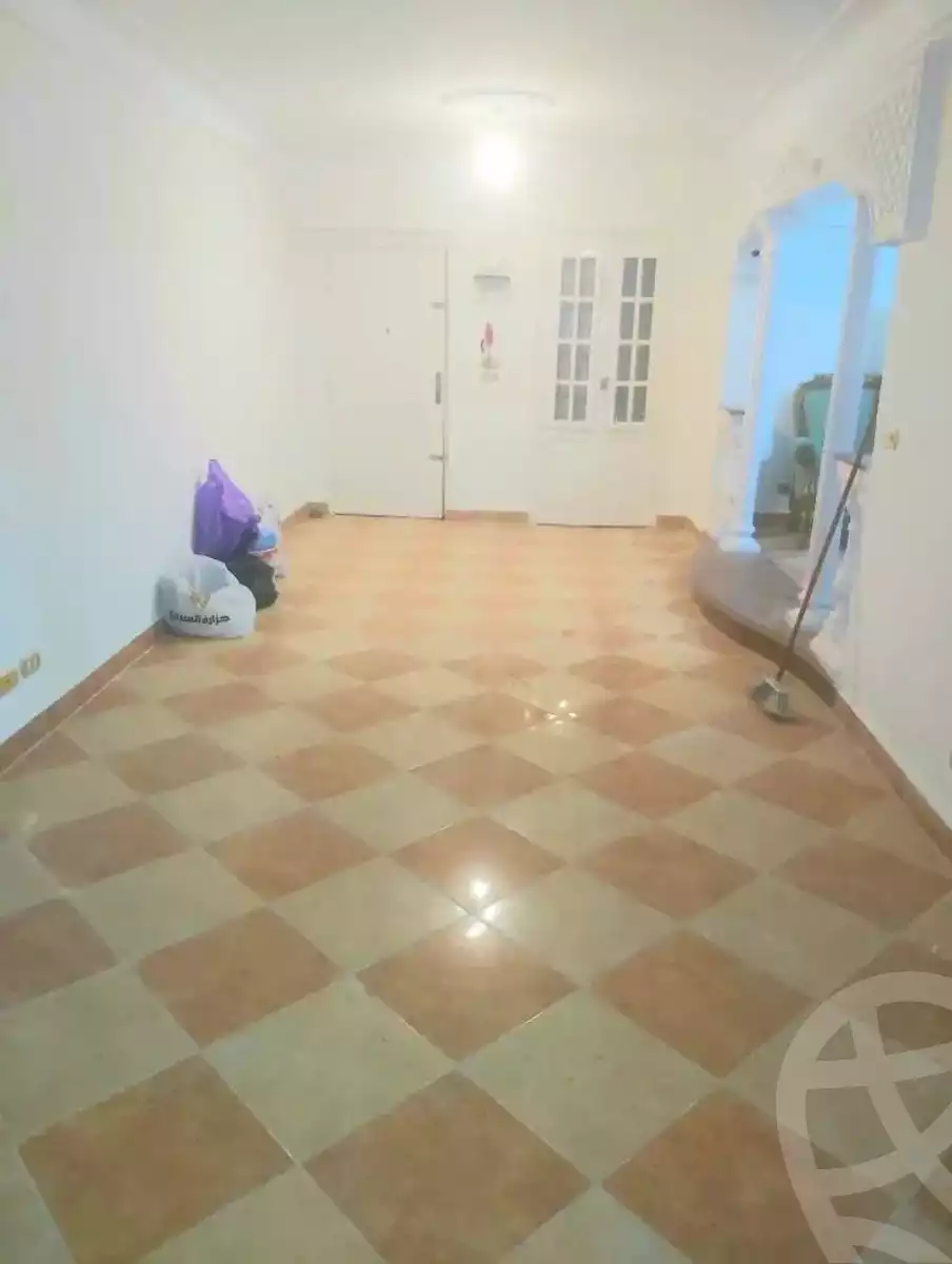 https://aqarmap.com.eg/en/listing/5676728-for-sale-alexandria-ganaklis-el-arwam-church-st