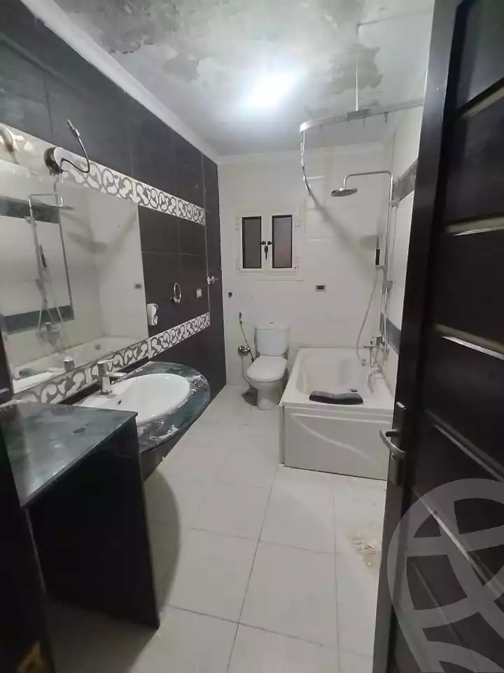 https://aqarmap.com.eg/en/listing/5678369-for-sale-alexandria-zezenia