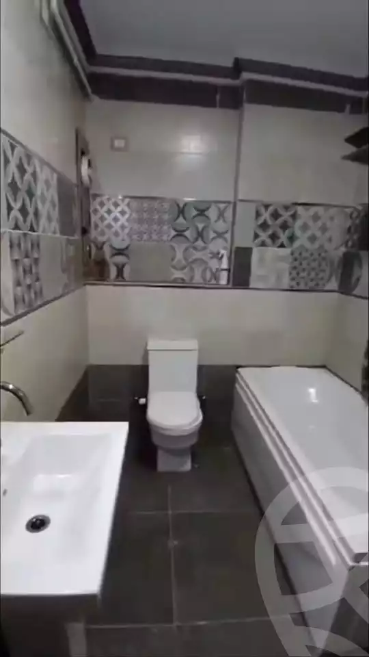 https://aqarmap.com.eg/ar/listing/5678822-for-rent-cairo-mokattam-el-hadabah-el-wosta-el-mantaqa-el-olaa-baron-school-street