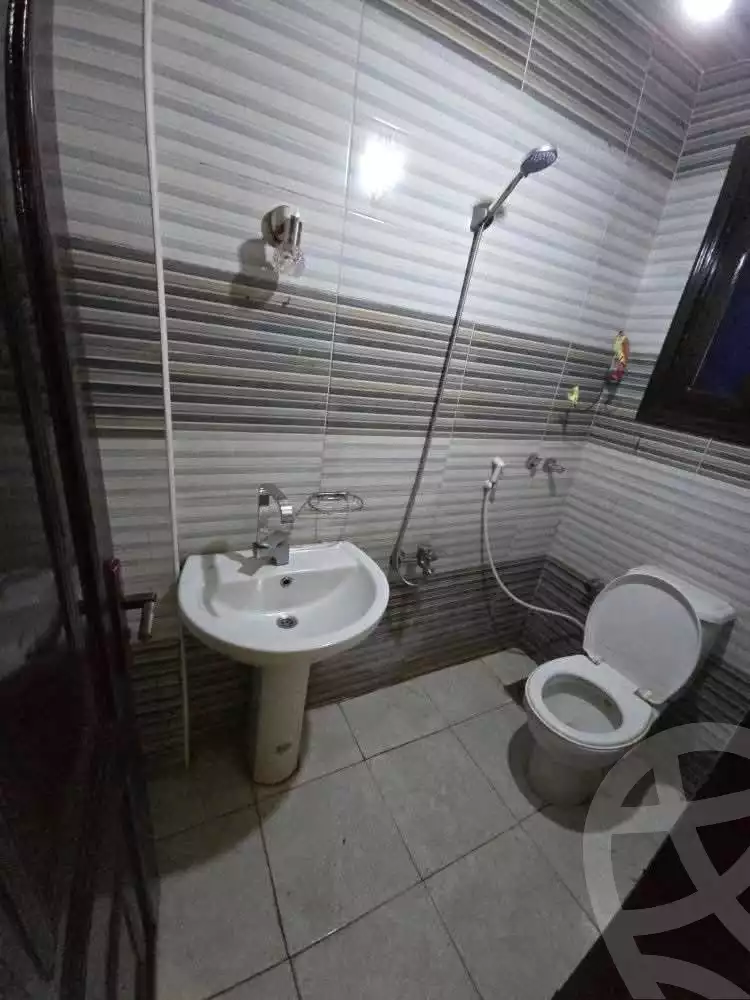 https://aqarmap.com.eg/en/listing/5680094-for-rent-cairo-helwan-kwrnysh-hlwn