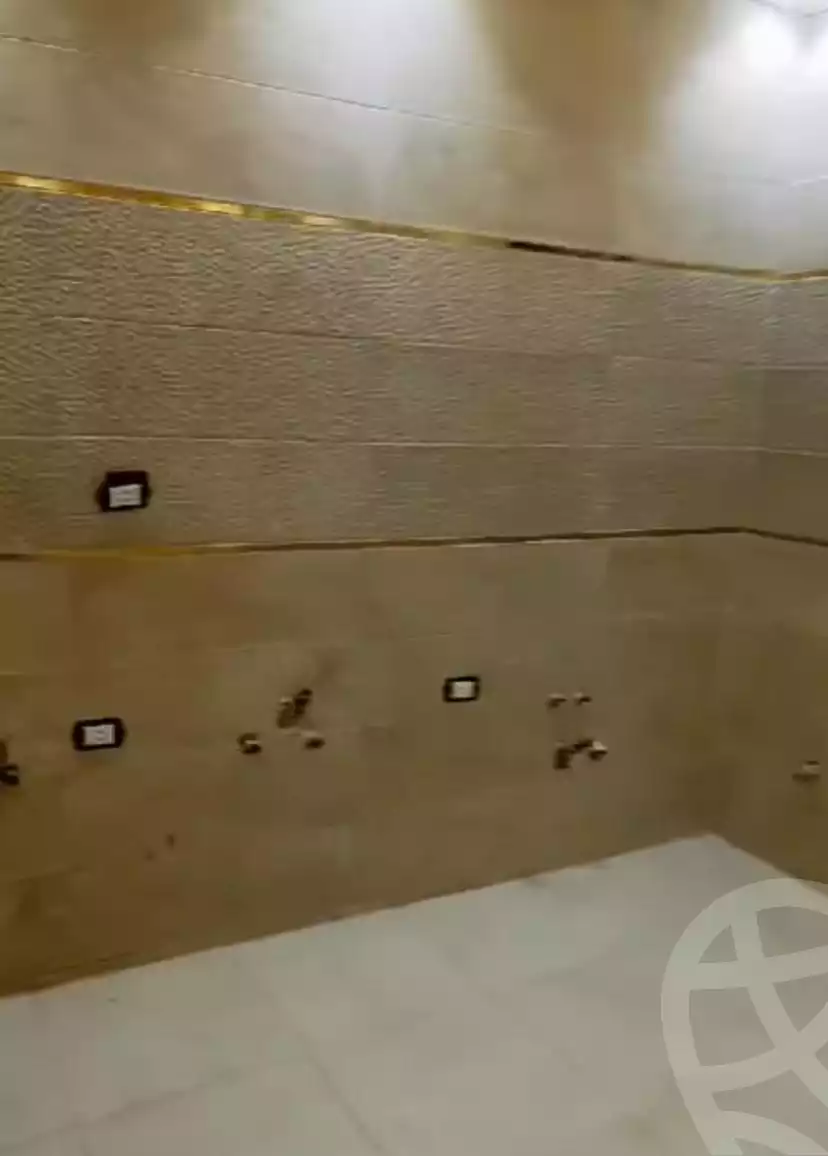 https://aqarmap.com.eg/ar/listing/5680968-for-sale-cairo-el-haram-shareaa-khatem-el-morsalen