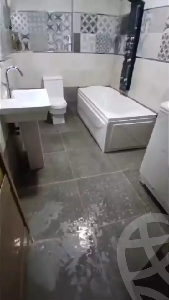 https://aqarmap.com.eg/en/listing/5683427-for-rent-cairo-mokattam-el-hadabah-el-wosta-el-mantaqa-el-olaa-baron-school-street