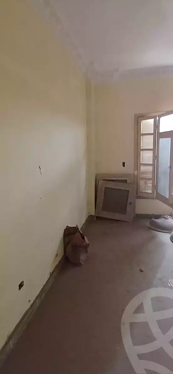 https://aqarmap.com.eg/ar/listing/5683967-for-sale-cairo-el-sheikh-zayed-city-compounds-el-khamayel