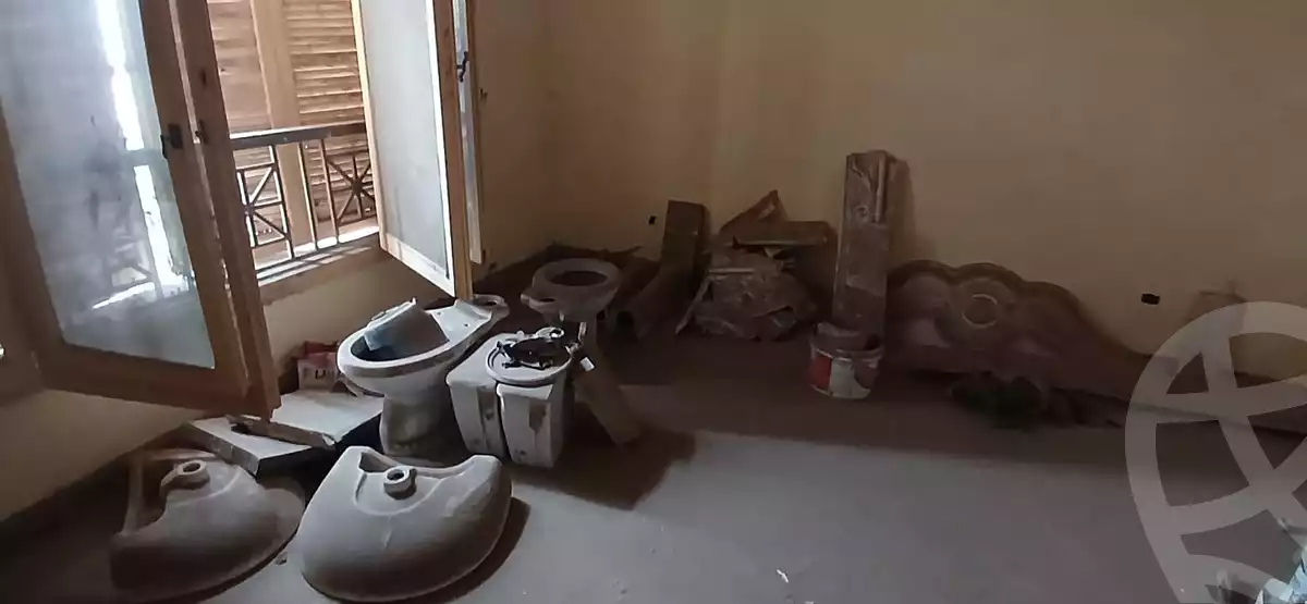 https://aqarmap.com.eg/ar/listing/5683967-for-sale-cairo-el-sheikh-zayed-city-compounds-el-khamayel