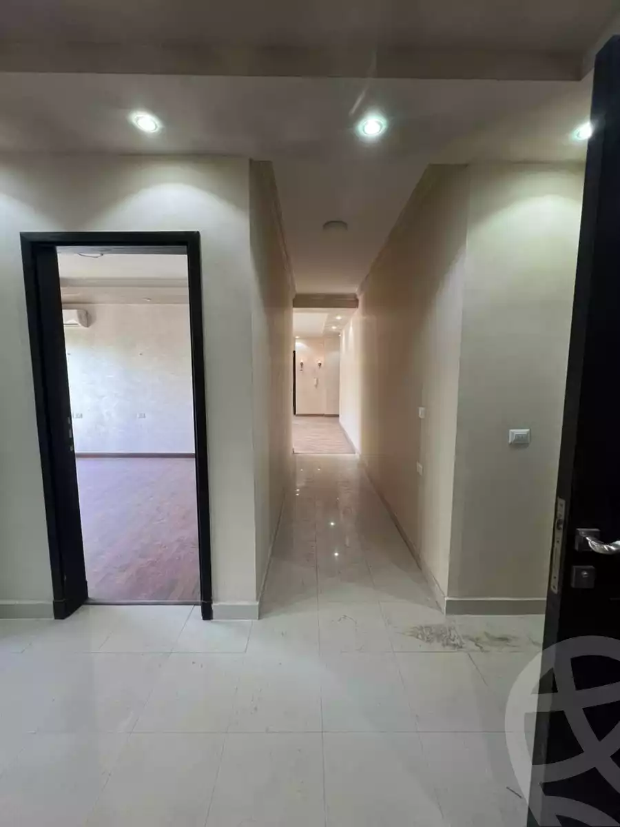 https://aqarmap.com.eg/en/listing/5685775-for-rent-cairo-el-sheikh-zayed-city-compounds-dh-drys