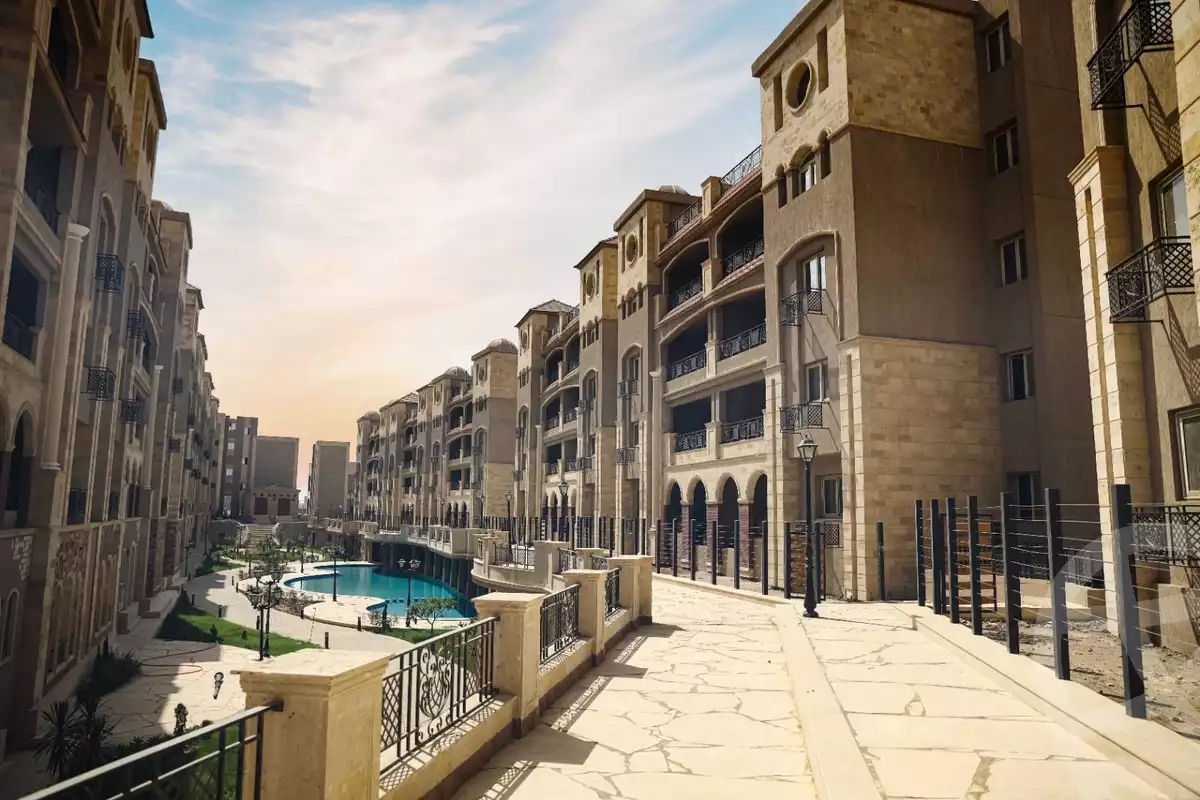https://aqarmap.com.eg/en/listing/5688883-for-sale-cairo-new-cairo-compounds-rock-vera