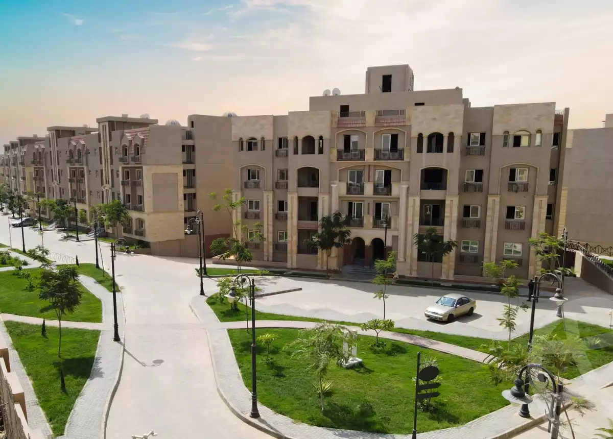 https://aqarmap.com.eg/ar/listing/5688944-for-sale-cairo-new-cairo-compounds-rock-vera