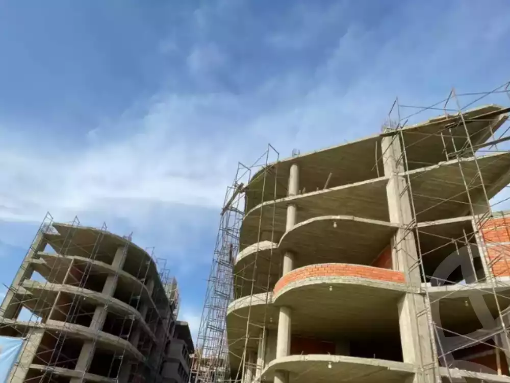 https://aqarmap.com.eg/en/listing/5691708-for-sale-cairo-el-sheikh-zayed-city-compounds-101-mall