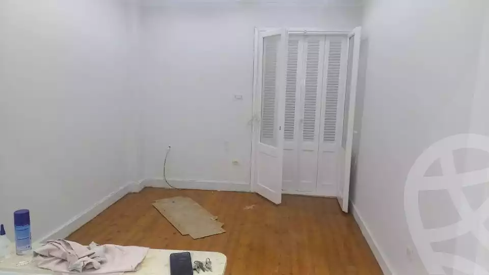 https://aqarmap.com.eg/ar/listing/5693559-for-sale-alexandria-sydy-bshr-sydy-bshr-bhry-shr-mhmwd-l-yswy