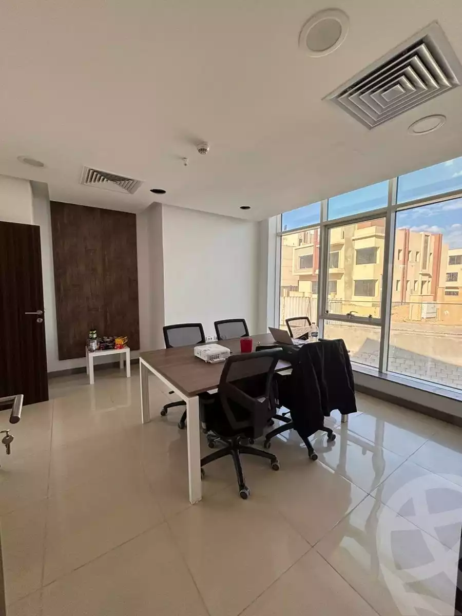 https://aqarmap.com.eg/ar/listing/5696114-for-rent-cairo-el-sheikh-zayed-city-compounds-tryfywm-zyd-nm-llttwyr