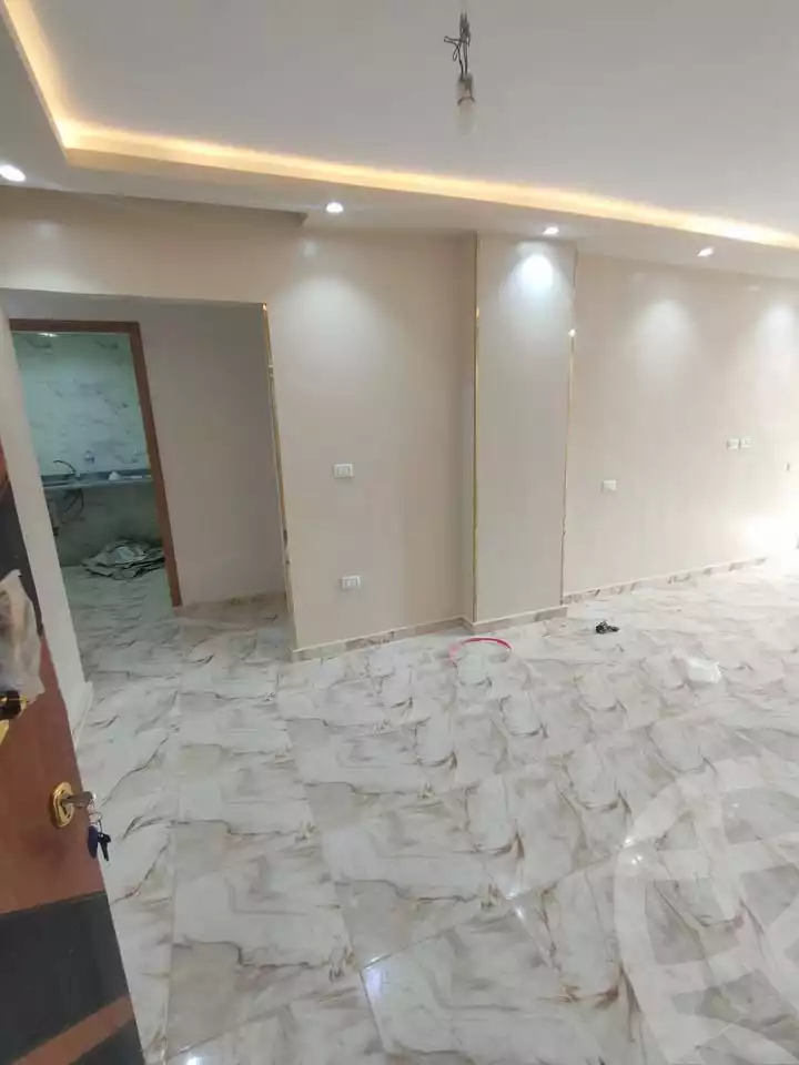 https://aqarmap.com.eg/ar/listing/5698323-for-sale-cairo-helwan-hadayek-helwan-el-khashab-canal