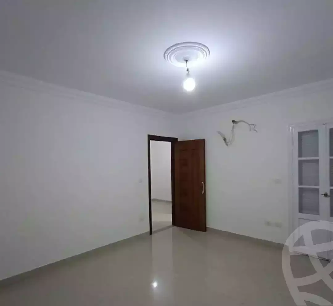 https://aqarmap.com.eg/en/listing/5699631-for-sale-alexandria-camp-cesar-port-said-street