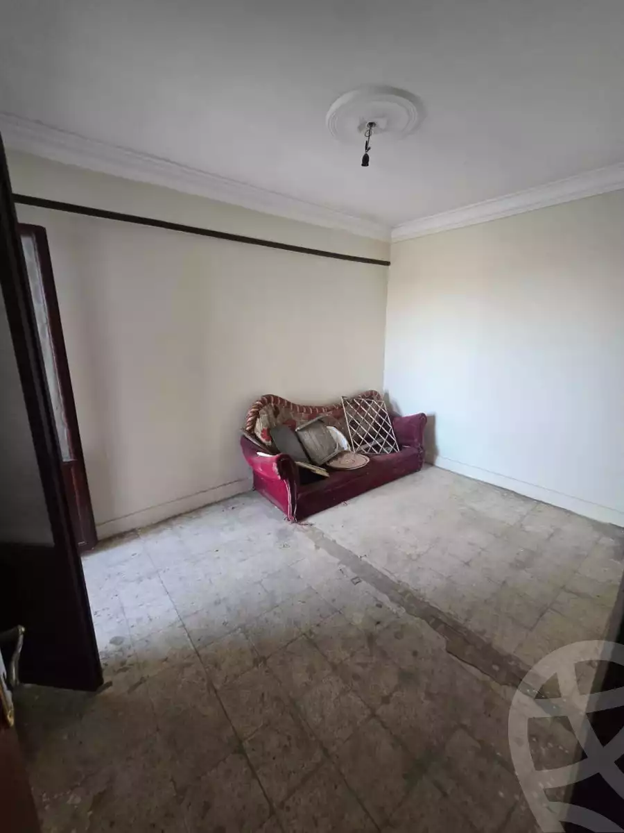 https://aqarmap.com.eg/ar/listing/5700104-for-sale-alexandria-l-jmy-lbytsh-al-andalous-wa-al-hgaz-st