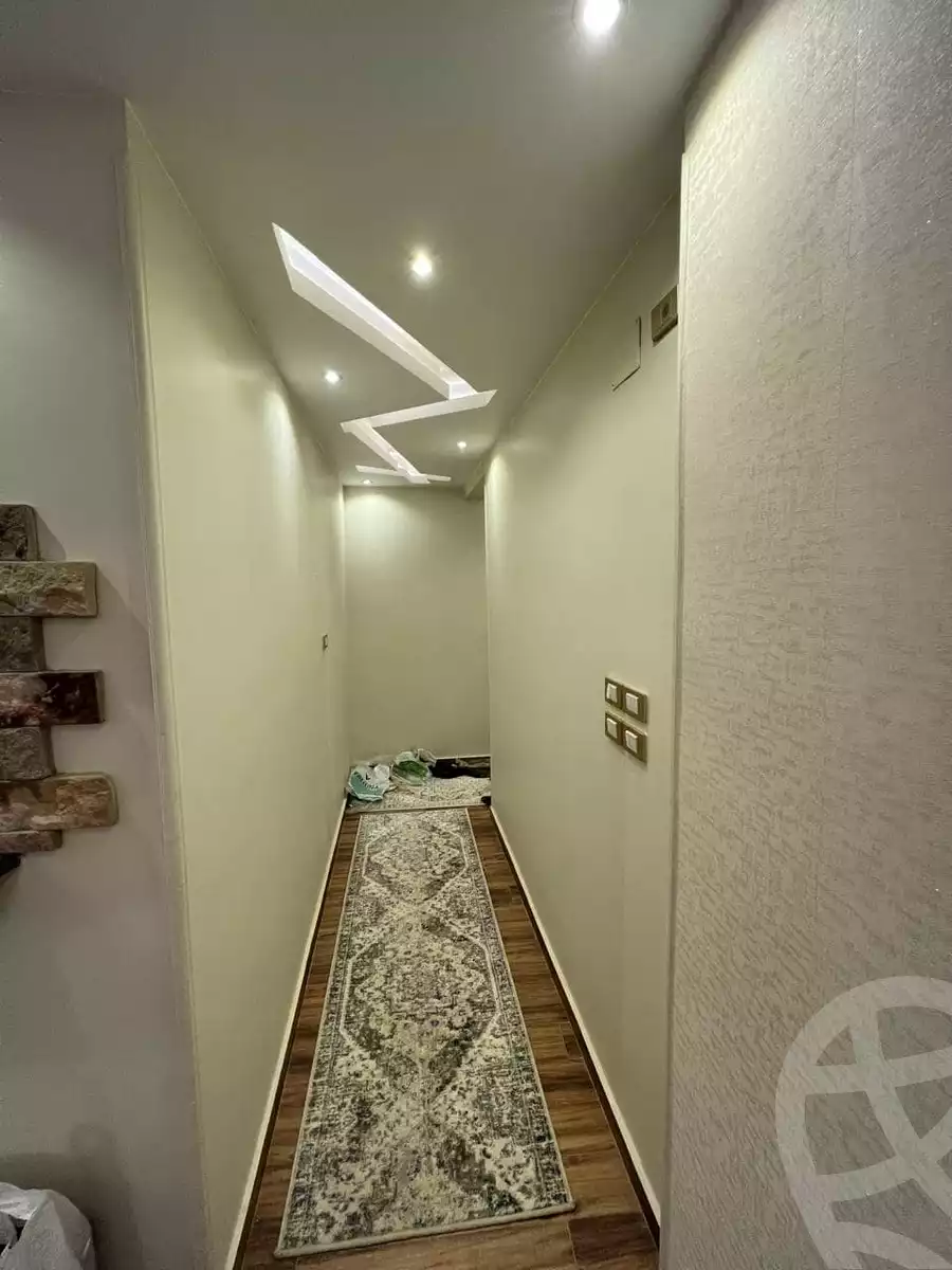 https://aqarmap.com.eg/en/listing/5700798-for-sale-cairo-helwan-hadayek-helwan-el-eshrein-st