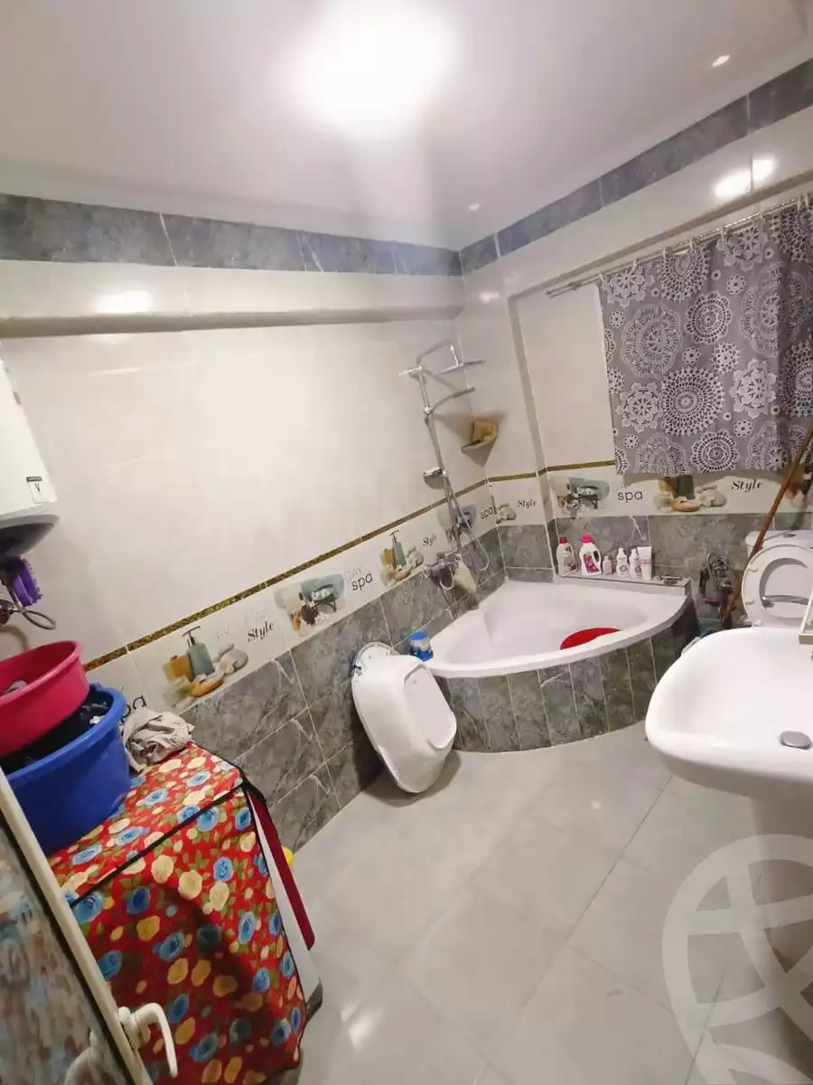 https://aqarmap.com.eg/en/listing/5703830-for-sale-alexandria-l-jmy-el-hanouvel-el-kholafaa-el-rashdeen-st