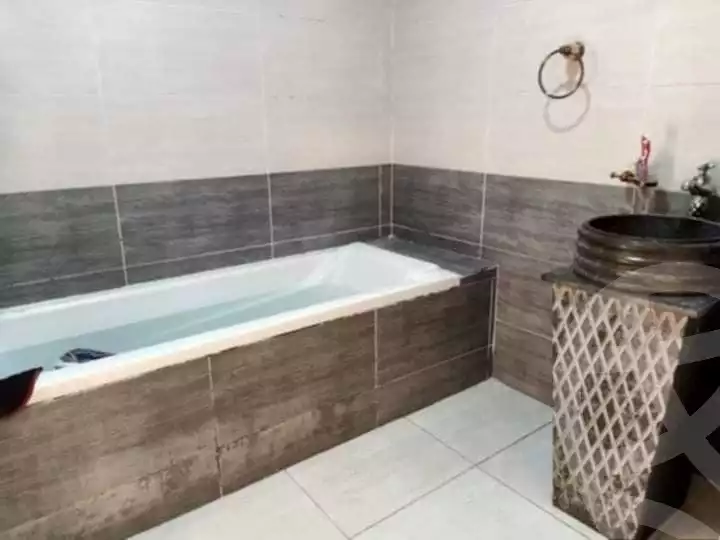 https://aqarmap.com.eg/en/listing/5704930-for-sale-cairo-ain-shams-ain-shams-el-sharkia-el-eshrein-stt