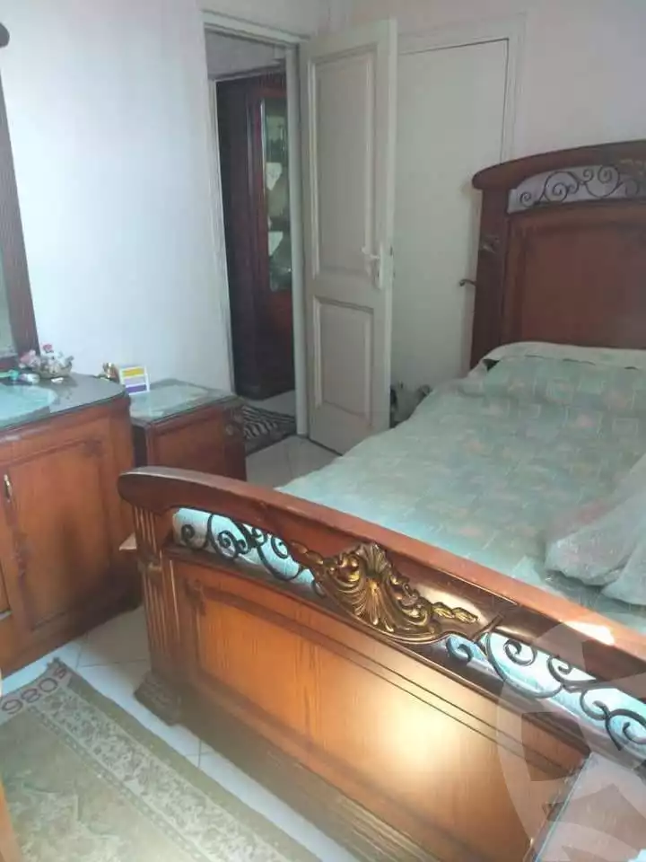 https://aqarmap.com.eg/ar/listing/5704972-for-sale-cairo-ain-shams-ain-shams-el-sharkia-afifi-effat-st