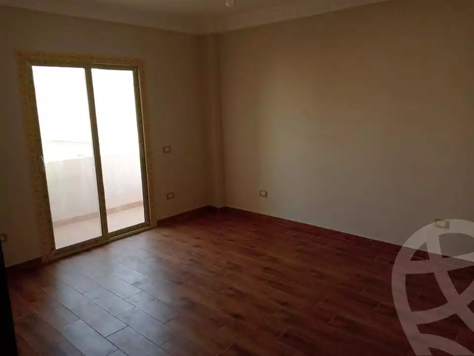 https://aqarmap.com.eg/en/listing/5705779-for-sale-cairo-mokattam-lhdb-l-ly-street-83