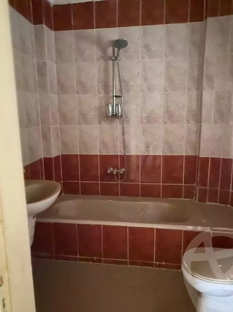 https://aqarmap.com.eg/ar/listing/5705965-for-sale-cairo-el-sheikh-zayed-city-alex-cairo-desert-road-mdyn-sfnks-ljdyd-sandorini