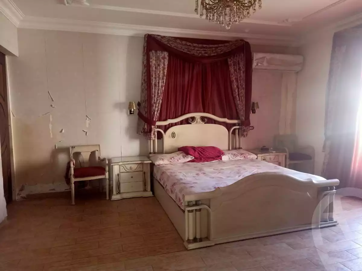 https://aqarmap.com.eg/en/listing/5705975-for-sale-cairo-el-sheikh-zayed-city-compounds-el-yasmeen-compound