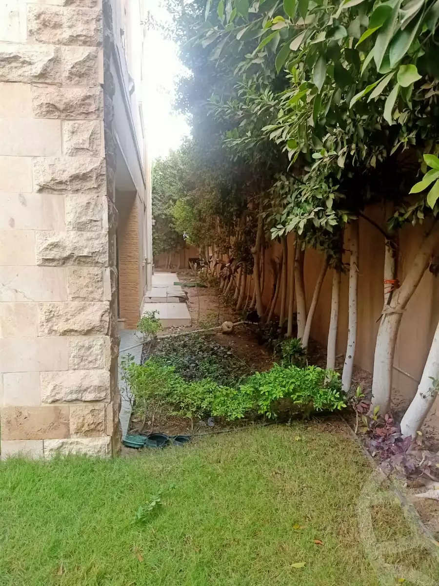 https://aqarmap.com.eg/en/listing/5705975-for-sale-cairo-el-sheikh-zayed-city-compounds-el-yasmeen-compound