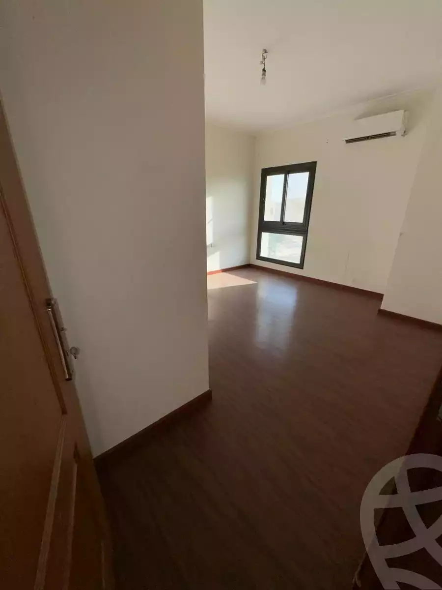 https://aqarmap.com.eg/ar/listing/5706161-for-sale-cairo-el-sheikh-zayed-city-compounds-the-courtyard