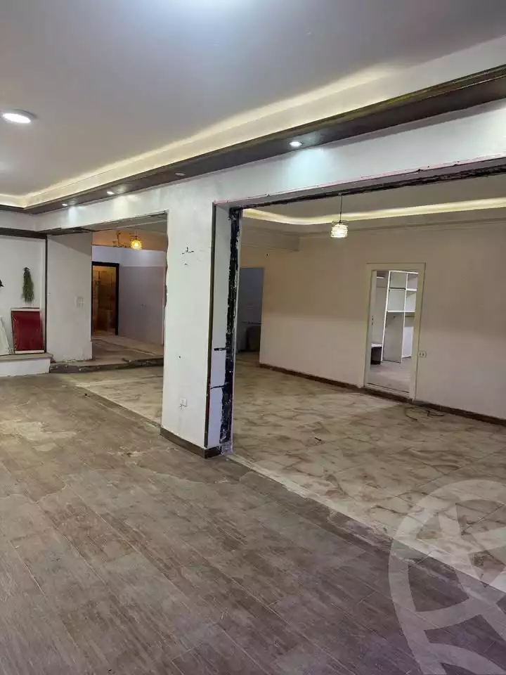 https://aqarmap.com.eg/en/listing/5706713-for-sale-cairo-mokattam-lhdb-l-ly-taqseem-el-zohour