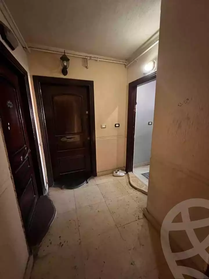 https://aqarmap.com.eg/ar/listing/5707317-for-sale-alexandria-moharram-bey-kanal-al-mahmoudeya-al-bahri-st