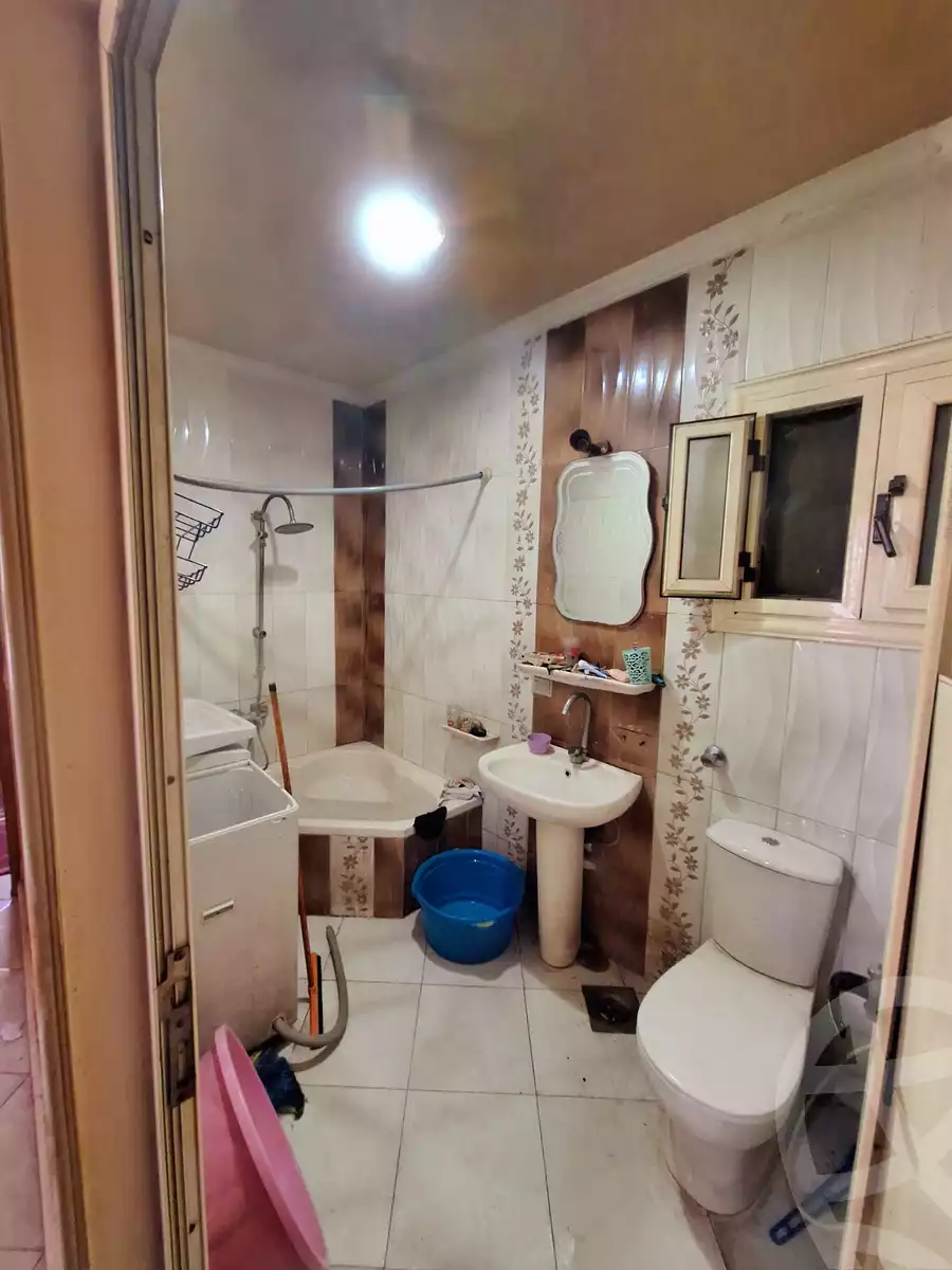 https://aqarmap.com.eg/en/listing/5707330-for-sale-alexandria-alhadara-abou-el-ola-st