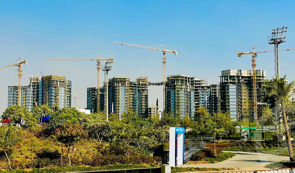 https://aqarmap.com.eg/en/listing/5707614-for-sale-cairo-el-sheikh-zayed-city-compounds-zyd-wr-llttwyr-park-towers-zed-el-sheikh-zayed-compound